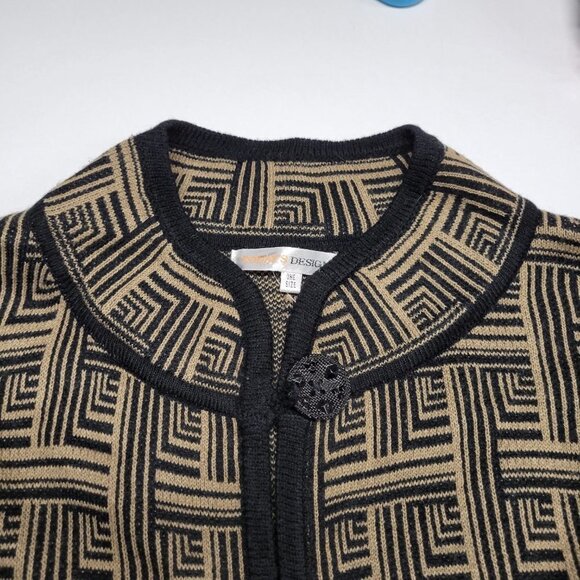 Brown and Black Shrug Shawl Cape with Armholes - Picture 4 of 10